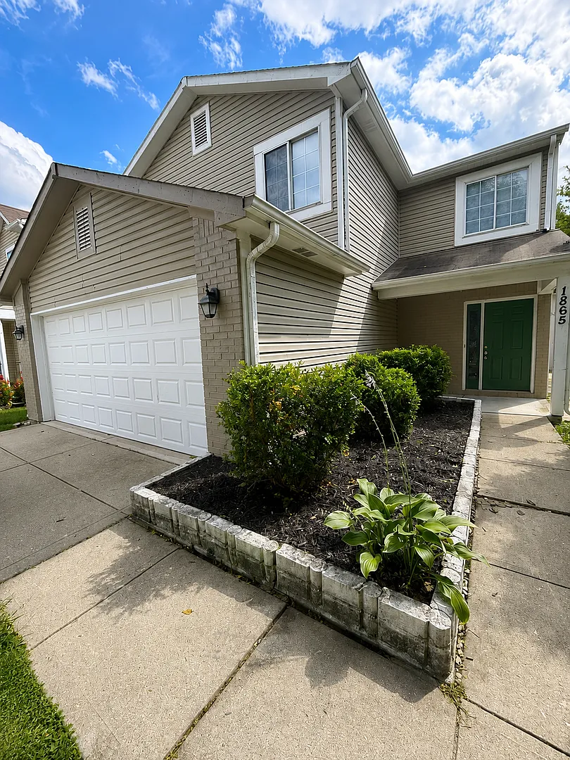 Perry Twp - 4 bedroom — Photo 1