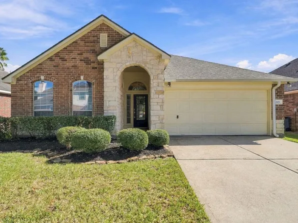 2929 Meridian Bay Ln, Dickinson, TX 77539