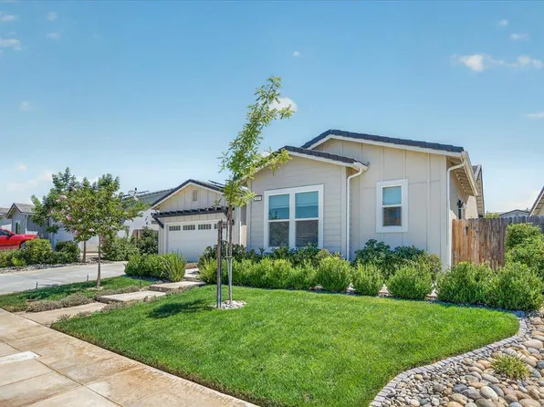 655 Huntington Ave S, Madera, CA 93636