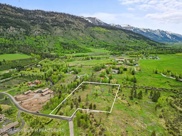 5315 W Mountain Shadows Dr, Jackson, WY 83014