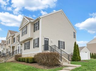 201 Autumn Ridge Cir, Pickerington, OH 43147