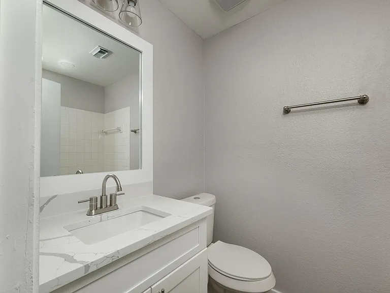 1301 Black Cherry Dr — Photo 20