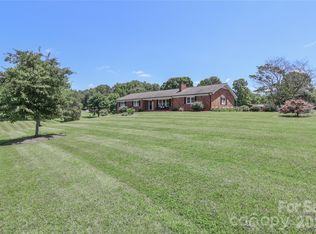 116 Deer Trail Rd, Statesville, NC 28677