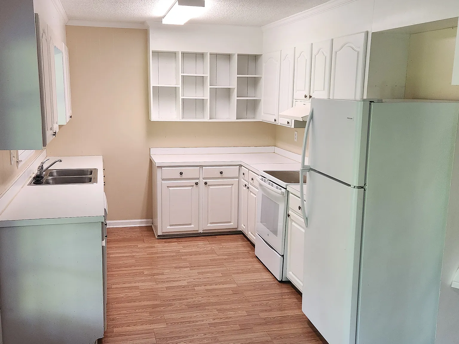 3 bed, 1594 sqft, $1,850 — Photo 4