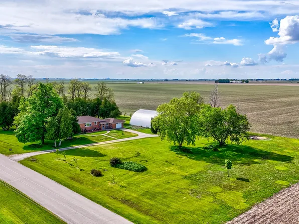 2651 E 2900 North Rd, Ancona, IL 61311