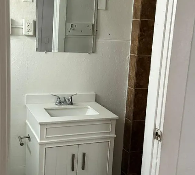 Unit Photo