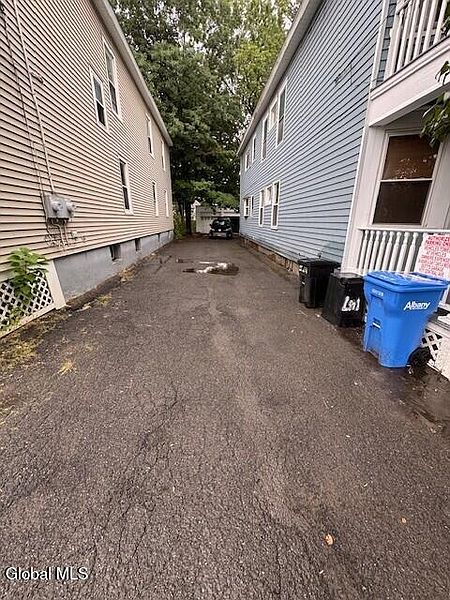 3rd image of 147 Homestead Avenue