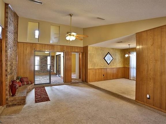 3rd image of 3233 Chimney Cir