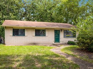 713 Circle Dr, University Park, IL