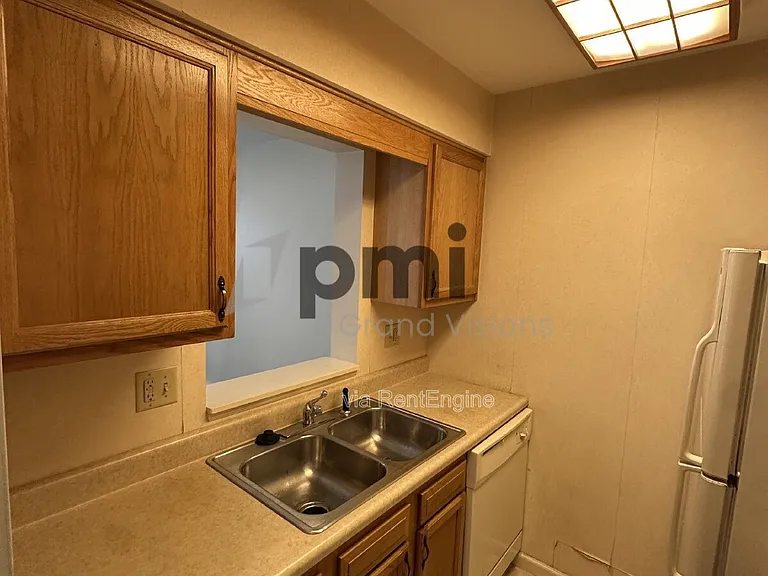 1308 Arthur Ave #8 — Photo 8