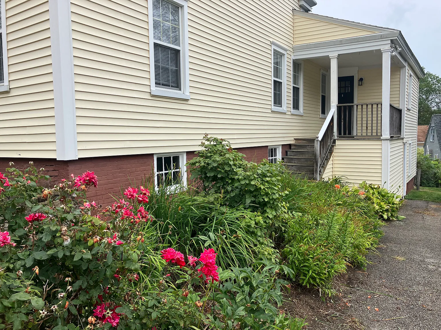 2 bed, 850 sqft, $2,475 — Photo 3