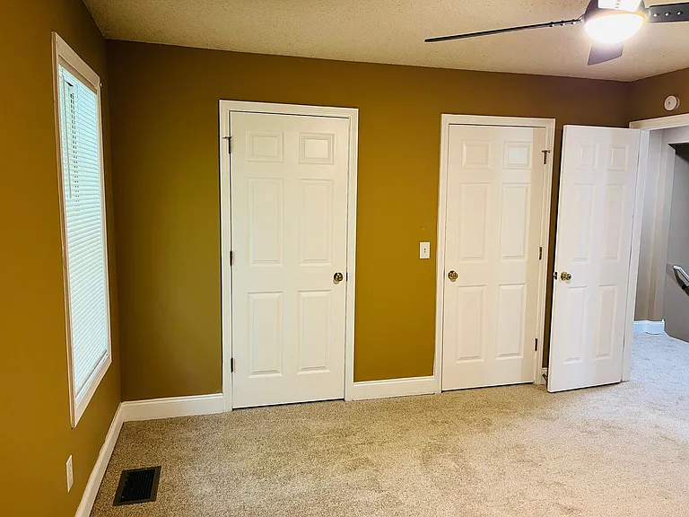 11-17 Jordan Rd — Photo 17