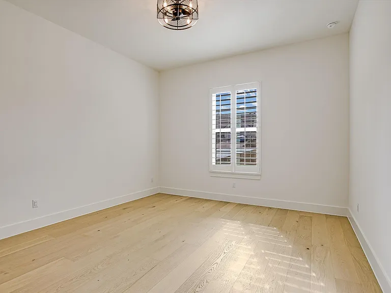 935 Wesley Ridge Dr — Photo 33