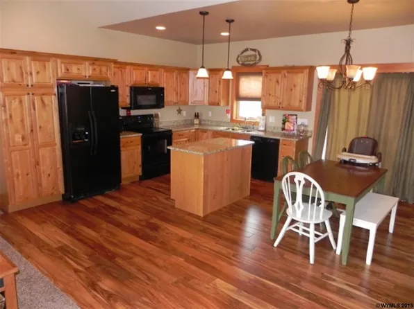 5223 Henning Loop, Casper, WY 82609