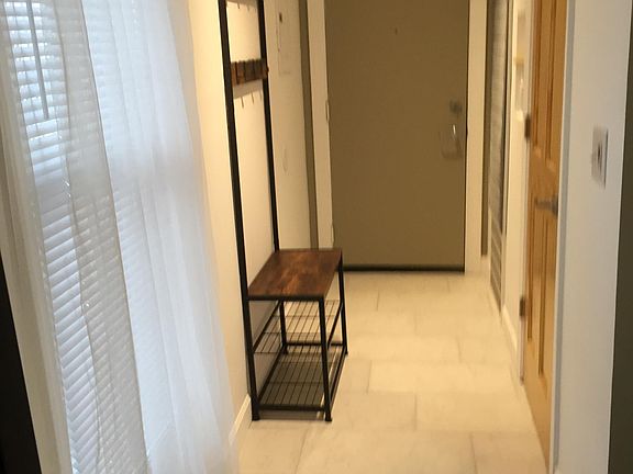 4th image of 625 E Broadway #1