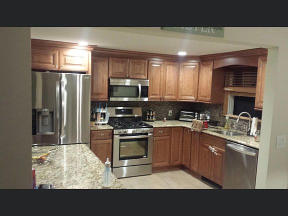 2nd image of 235 Livingston Ave