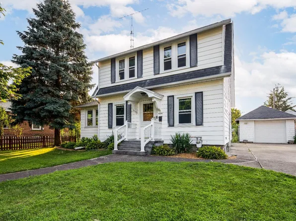 634 4th St, Fremont, OH 43420