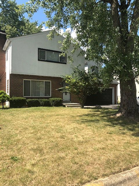Welcome to 1589 Kenview Rd.