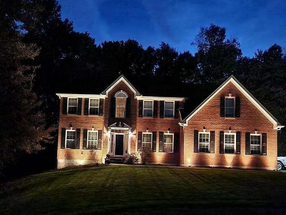 1st image of 132 Suffolk Blvd