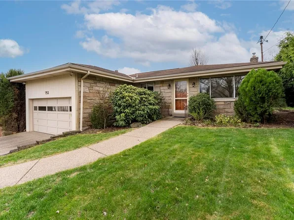 752 Somerville Dr, Pittsburgh, PA 15243