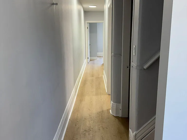 618 Bathurst St #201 — Photo 8
