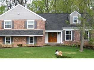 950 Ivycroft Rd, Wayne, PA 19087