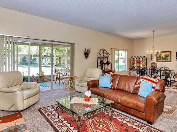 4th image of 10334 W Willowbrook Dr