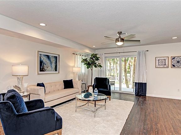 5th image of 210 Rotonda Blvd W APT A