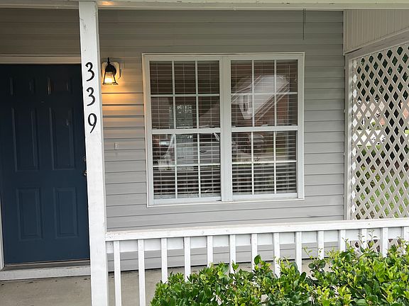 3rd image of 339 Saint Rosea Dr