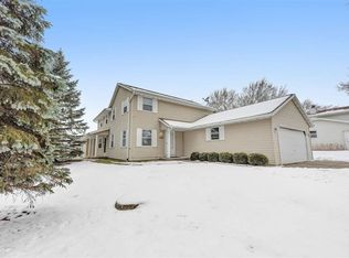 3006 Summer Pl, Green Bay, WI 54313