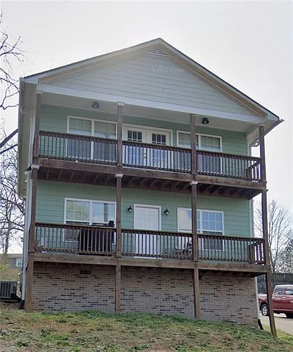 194 Strickland Ave Photo 1