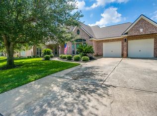 15611 Stable Oak Dr, Cypress, TX 77429