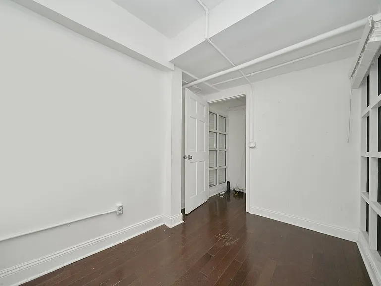 60 Pearl St #3 — Photo 11