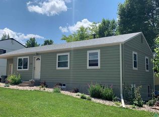 3401 E 18th St, Sioux Falls, SD 57103