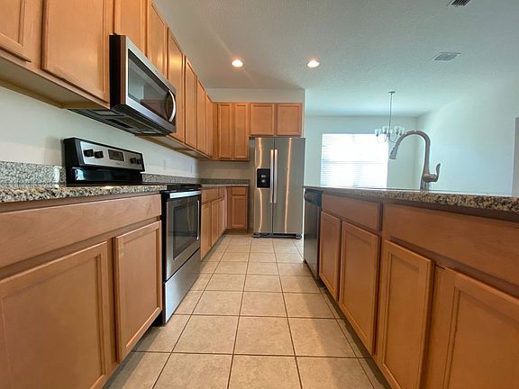 5th image of 520 Novara Way