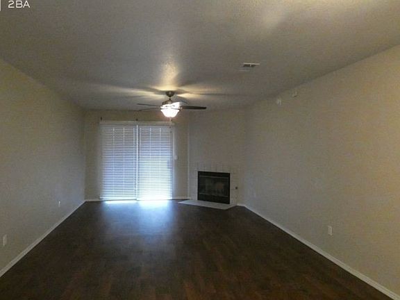 4th image of 1987 W Roby Ave APT C