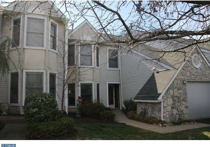 1st image of 15 Walton Ct