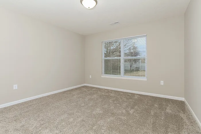 430 Clara Dr — Photo 6