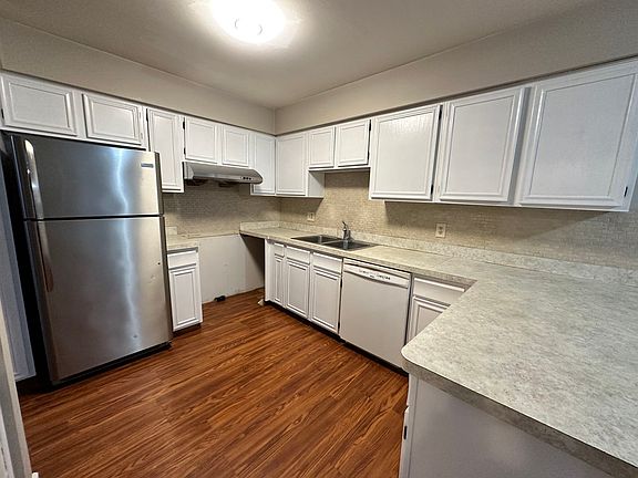 5th image of 41778 Broquet Dr #202