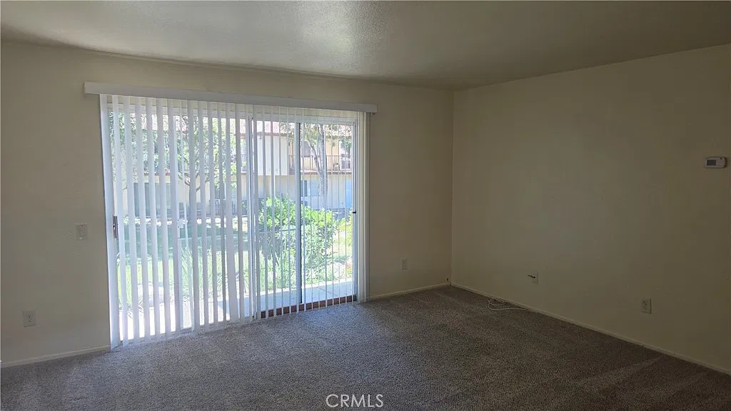 1 bed, 716 sqft, $1,725 — Photo 4