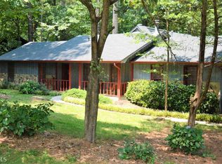 148 Stoneview Dr, Lilburn, GA 30047