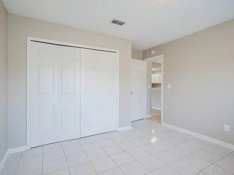 1811 Sheraton Lakes Cir — Photo 13