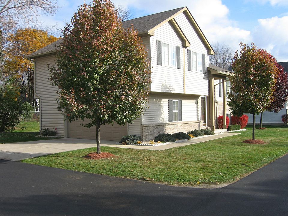 1st image of 21802 Rose Hollow Dr
