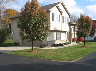 21802 Rose Hollow Dr, Southfield, MI 48075