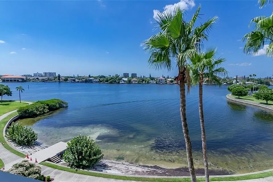 7902 Sailboat Key Blvd S #402