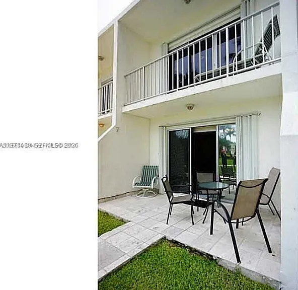 881 Ocean Dr — Photo 20