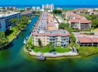 1350 N Portofino Dr #T207, Sarasota, FL 34242