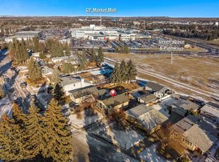 4636 SW Montana Dr NW, Calgary, AB T3B 1G1