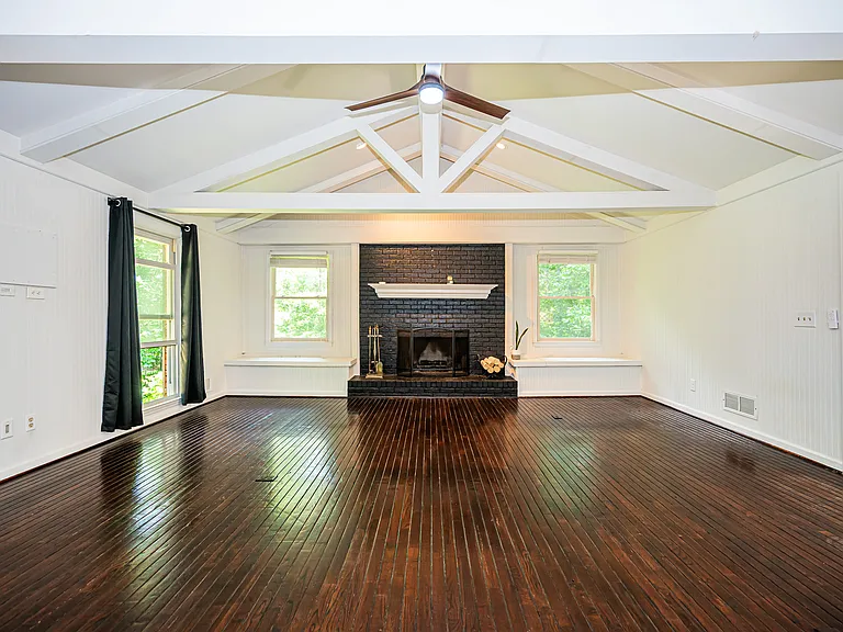 520 Arnold Rd — Photo 14
