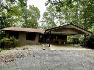 32 Honeysuckle Ridge Rd, Pisgah Forest, NC 28768